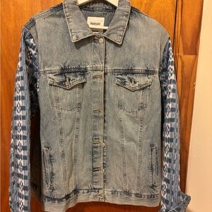 Kensie Light Blue Denim Jacket with quilted Sleeves